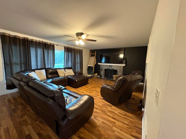 2 Greenway, Minot, ND 58703