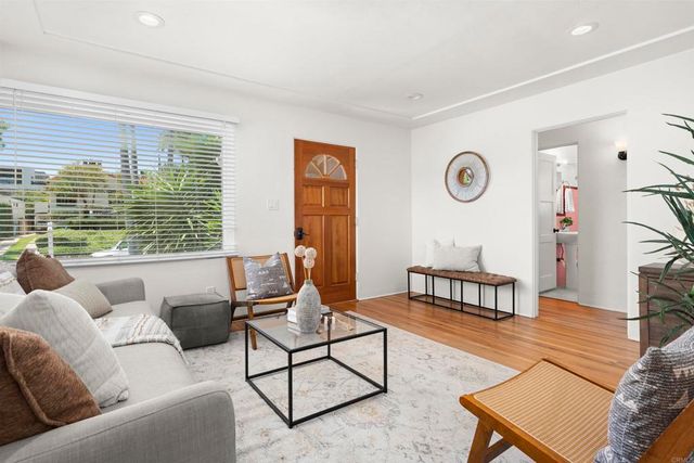 3219 Goldfinch Street, San Diego, CA 92103