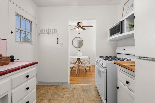 3219 Goldfinch Street, San Diego, CA 92103