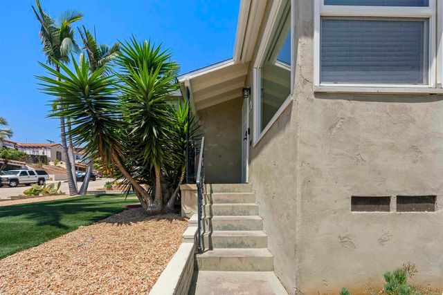 3219 Goldfinch Street, San Diego, CA 92103