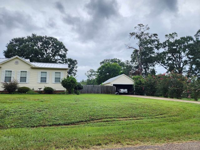 202 Pine Street, Logansport, LA 71049