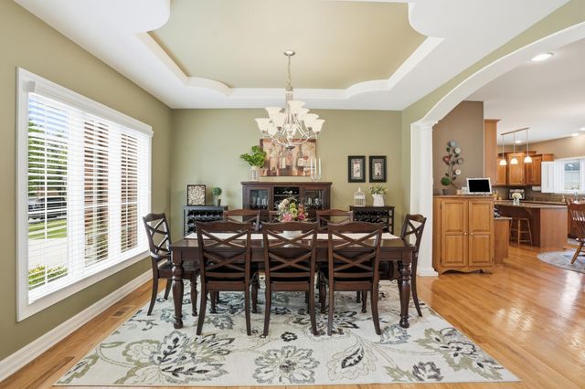 203 Coneflower Drive, Dyer, IN 46311