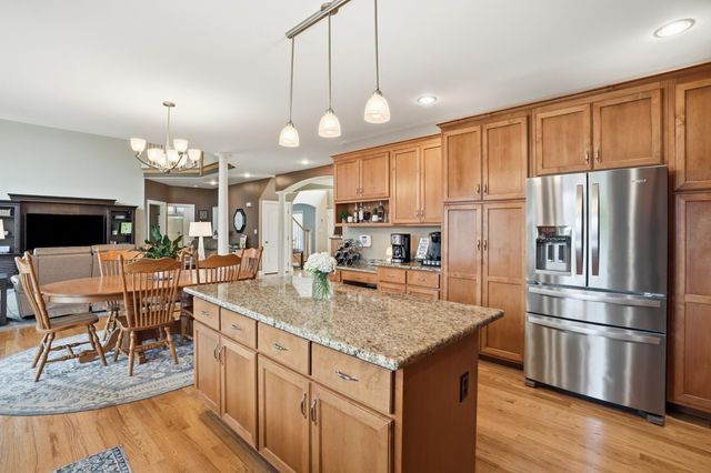 203 Coneflower Drive, Dyer, IN 46311
