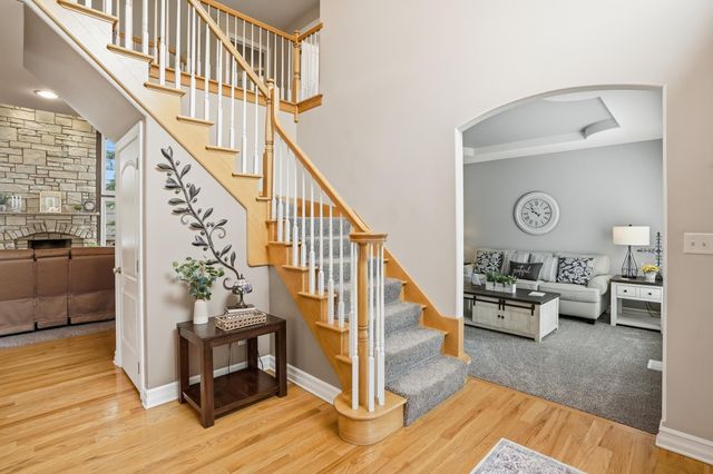 203 Coneflower Drive, Dyer, IN 46311