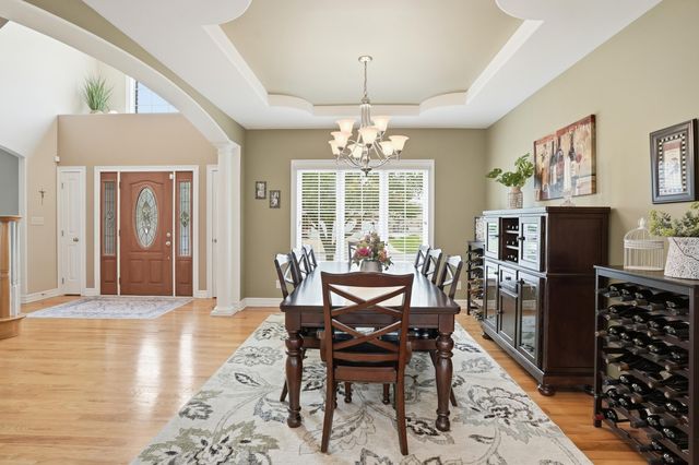 203 Coneflower Drive, Dyer, IN 46311
