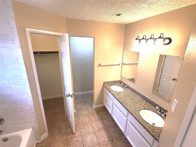 20214 Smithfield Crossing Lane, Katy, TX 77449
