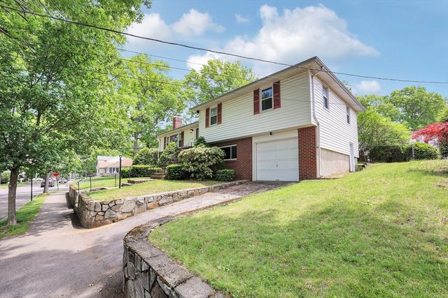 122 Puritan Drive, Quincy, MA 02170