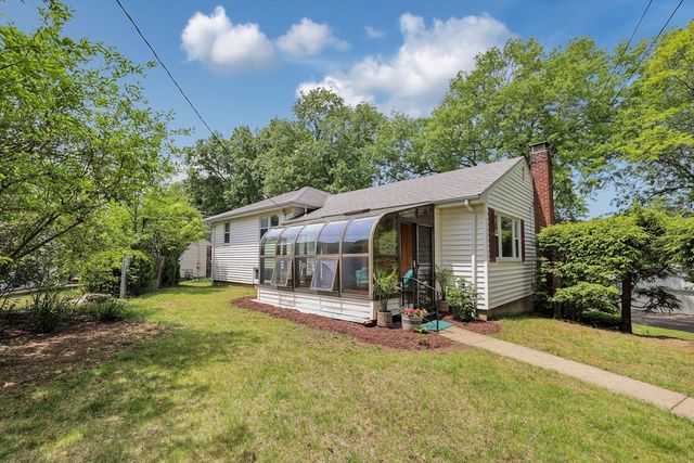 122 Puritan Drive, Quincy, MA 02170