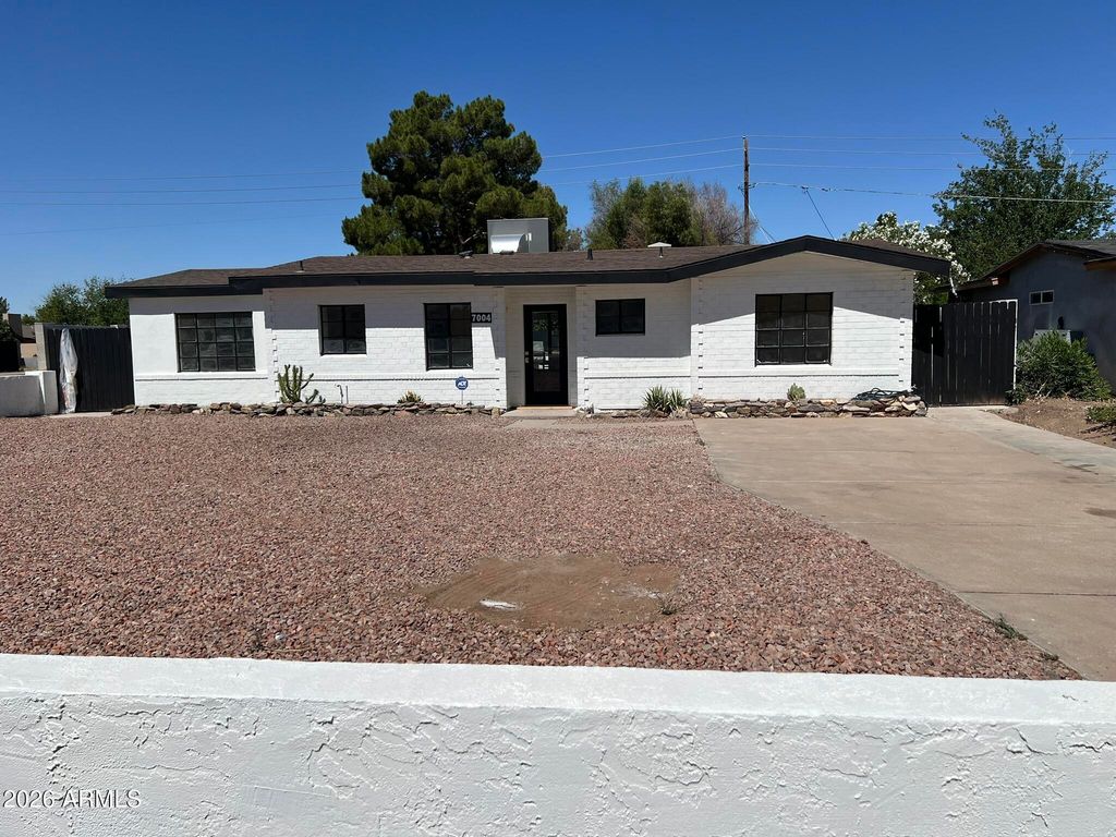 7004 N 14TH Street, Phoenix, AZ 85020 — exterior