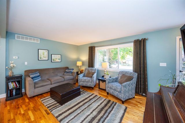 282 Nichols Drive, Saline, MI 48176