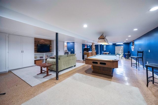 282 Nichols Drive, Saline, MI 48176