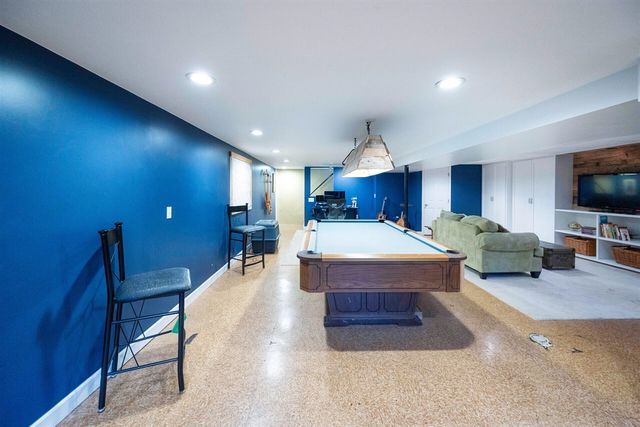 282 Nichols Drive, Saline, MI 48176