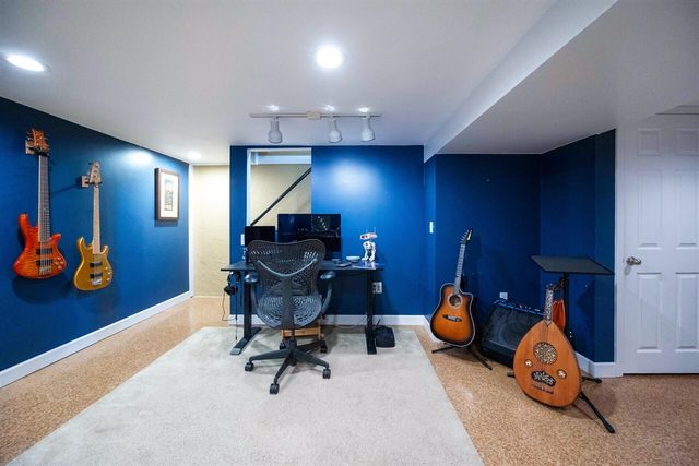 282 Nichols Drive, Saline, MI 48176