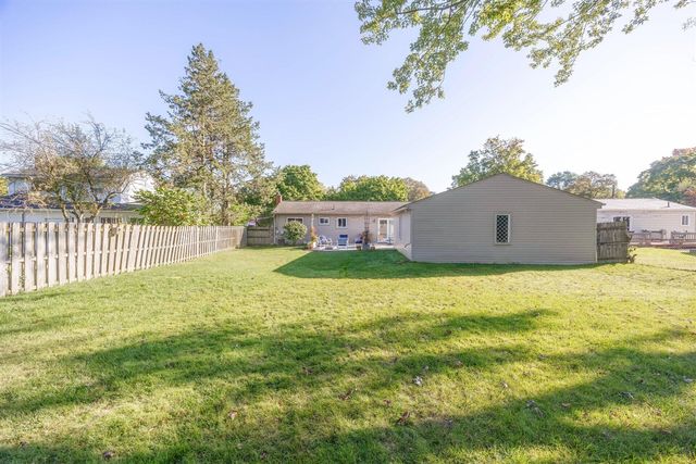 282 Nichols Drive, Saline, MI 48176