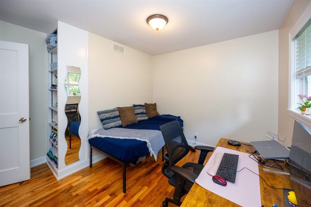 282 Nichols Drive, Saline, MI 48176