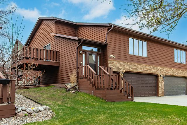 3270 Montreal Street, Bismarck, ND 58503 property photo