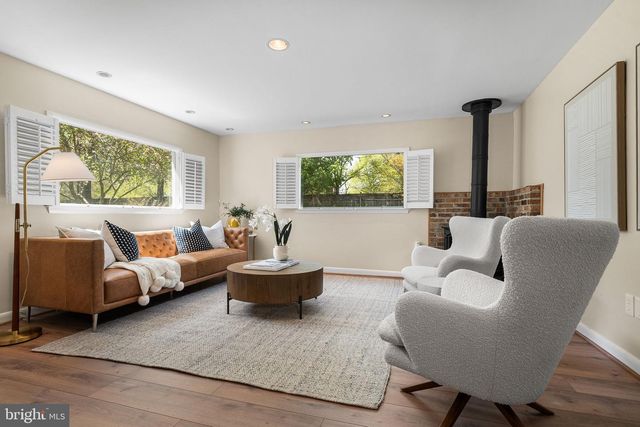 8508 CROWLEY PL, Alexandria, VA 22308