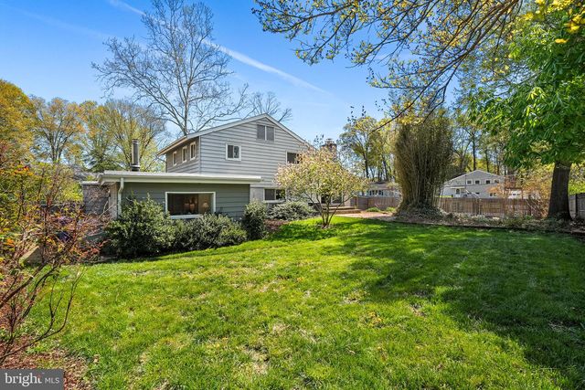8508 CROWLEY PL, Alexandria, VA 22308