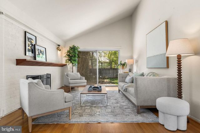 8508 CROWLEY PL, Alexandria, VA 22308