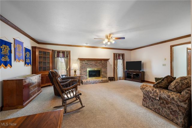 2116 Prysi Road NW, Sugarcreek, OH 44681