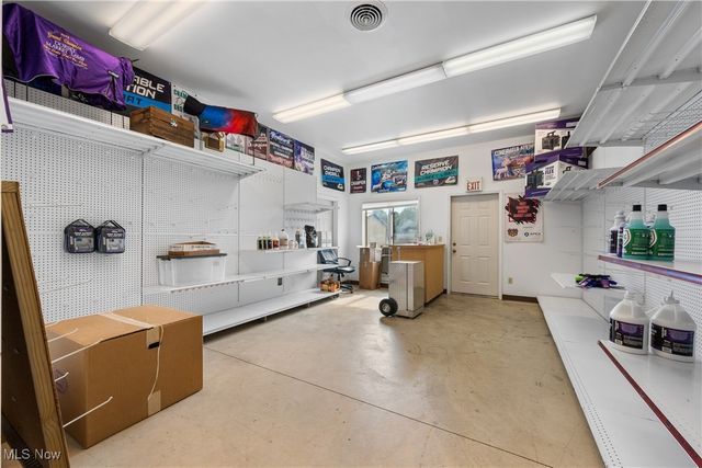 2116 Prysi Road NW, Sugarcreek, OH 44681