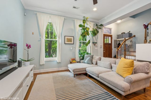 1025 N Wood Street 2F, Chicago, IL 60622