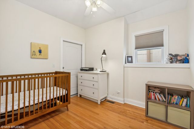 1025 N Wood Street 2F, Chicago, IL 60622