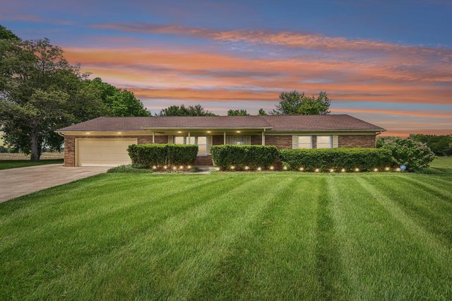 676 Fairlawn Drive, Circleville, OH 43113