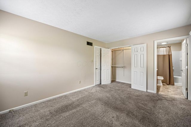 676 Fairlawn Drive, Circleville, OH 43113
