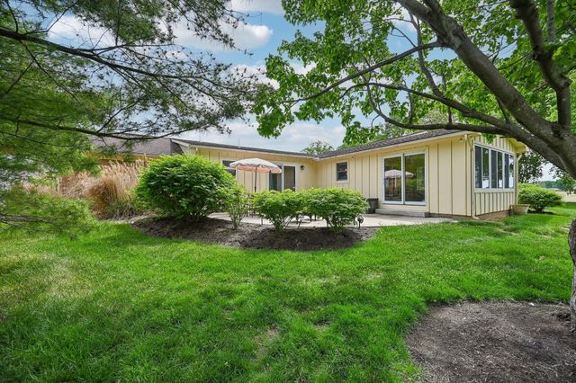 676 Fairlawn Drive, Circleville, OH 43113