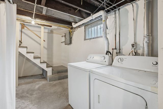 1901 W 16th Street, Davenport, IA 52804