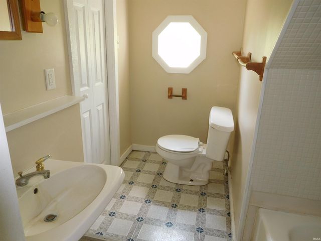 1004 W 6th Street, Mishawaka, IN 46544