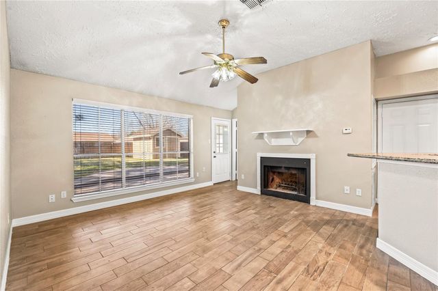 311 Windward Drive, League City, TX 77573