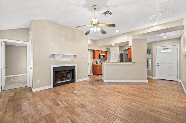 311 Windward Drive, League City, TX 77573