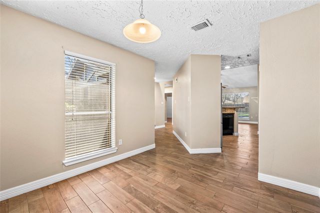 311 Windward Drive, League City, TX 77573