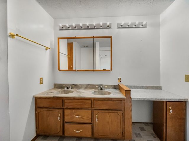 8611 N 100th Avenue W, Skiatook, OK 74070