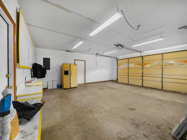 8611 N 100th Avenue W, Skiatook, OK 74070