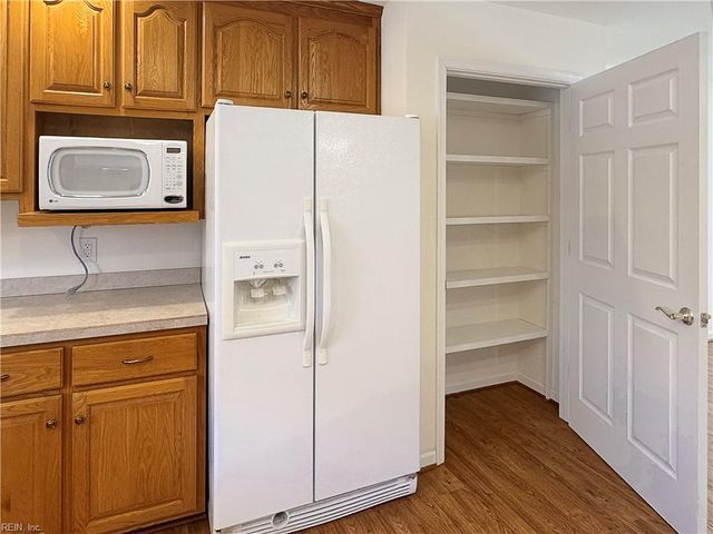 6916 Deerfield LN, Gloucester, VA 23061