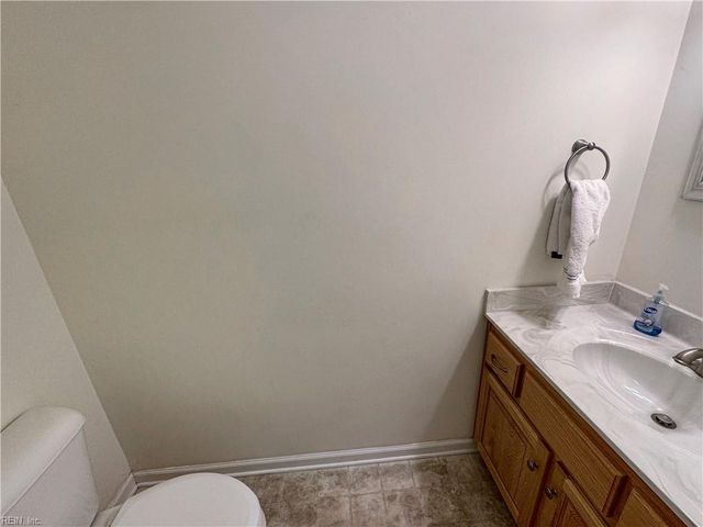 6916 Deerfield LN, Gloucester, VA 23061