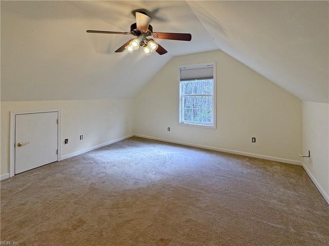 6916 Deerfield LN, Gloucester, VA 23061