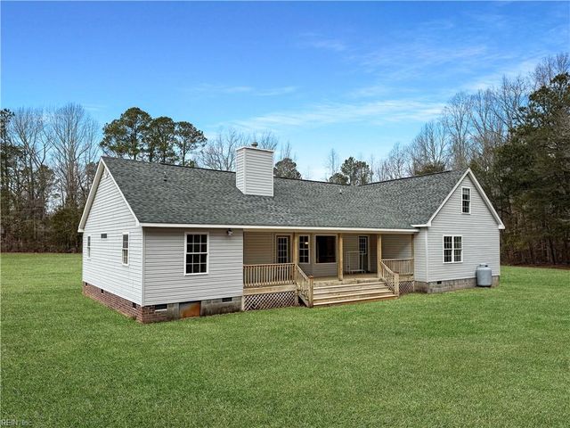 6916 Deerfield LN, Gloucester, VA 23061