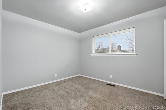 3204 S 128th East Avenue, Tulsa, OK 74146