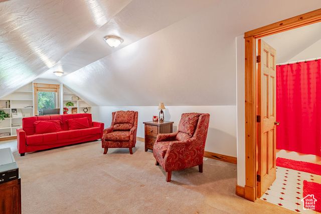 940 E CANYON RD, Hyde Park, UT 84318