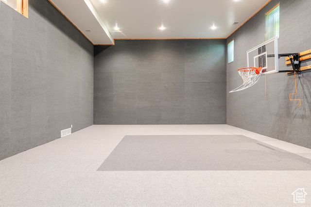 940 E CANYON RD, Hyde Park, UT 84318