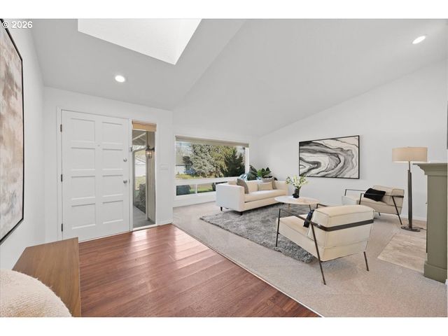 11920 Sw MURPHY Ln, Beaverton, OR 97008