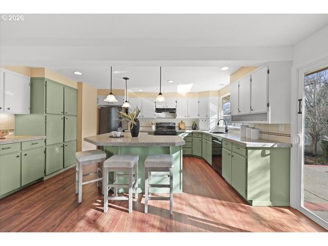 11920 Sw MURPHY Ln, Beaverton, OR 97008