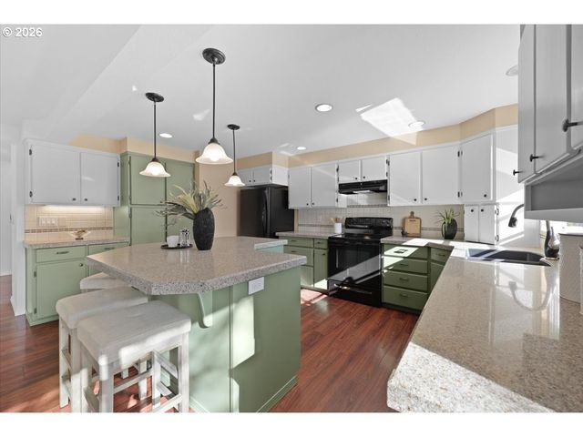 11920 Sw MURPHY Ln, Beaverton, OR 97008