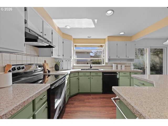 11920 Sw MURPHY Ln, Beaverton, OR 97008