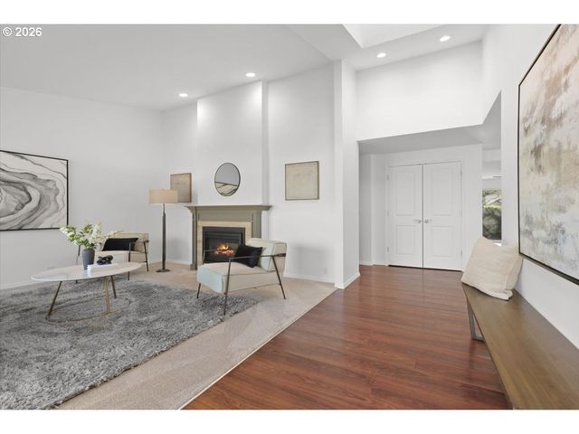 11920 Sw MURPHY Ln, Beaverton, OR 97008