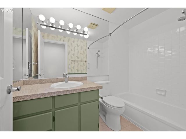 11920 Sw MURPHY Ln, Beaverton, OR 97008